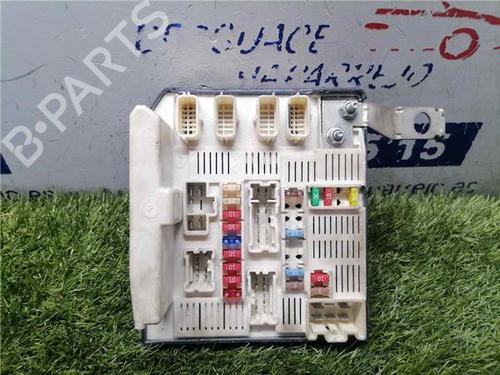 Used Fuse box RENAULT MEGANE II Estate (KM0/1_) 1.5 dCi (KM1F) (86 hp) 31890695