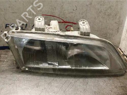 Used Right headlight NISSAN PRIMERA (P10) 2.0 16V (116 hp) 31889418