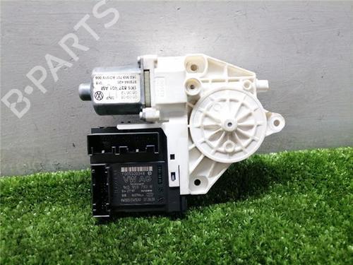 Used Left front window motor Left front window motor VW GOLF V Variant (1K5) 1.9 TDI (105 hp) 33248884 33248884