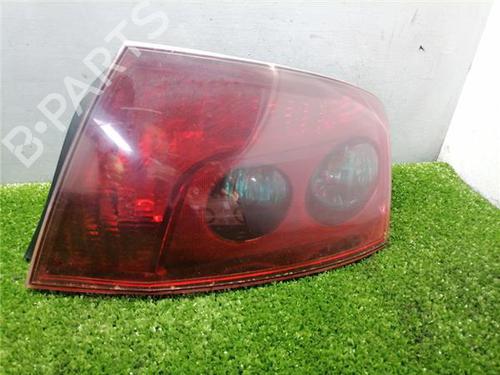 Used Right taillight Right taillight PEUGEOT 407 (6D_) 2.0 (6DRFNB, 6DRFNE) (136 hp) 33835547 33835547