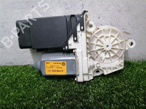 Used Right front window motor Right front window motor VW GOLF IV (1J1) 1.8 T (150 hp) 34229104 34229104