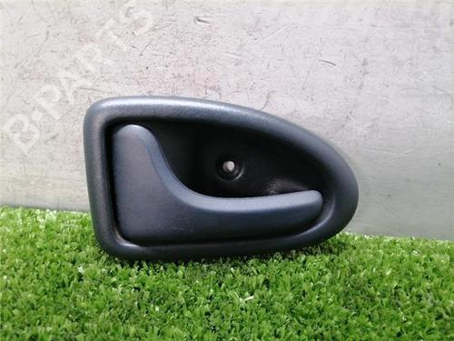 Used Front right interior door handle Front right interior door handle RENAULT CLIO II (BB_, CB_) 1.5 dCi (B/CB08) (82 hp) 33769879 33769879