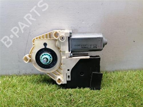 Left front window motor VW PASSAT B6 (3C2) 1.9 TDI | BP33248838E21 - Image 2
