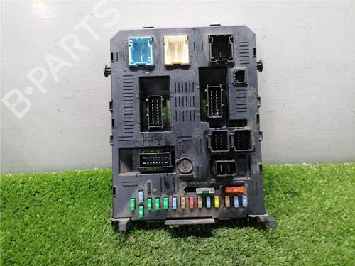 Used Fuse box Fuse box CITROËN C5 II (RC_) 1.6 HDi (RC8HZB) (109 hp) 36656411 36656411