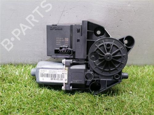Used Right front window motor Right front window motor RENAULT MEGANE III Hatchback (BZ0/1_, B3_) 1.2 TCe (BZ2B, BZ11) (116 hp) 33248811 33248811