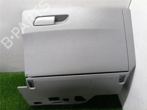 Used Glove box AUDI A4 B9 Avant (8W5, 8WD) 2.0 TDI quattro (150 hp) 32200233