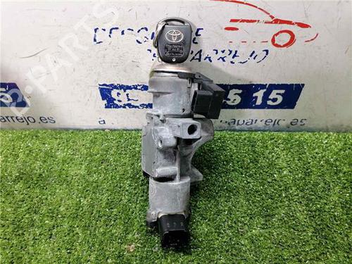 switch-toyota-avensis-_t25_-2003-2004-2005-2006-2007-2008-31900404 main image