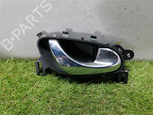Used Rear right interior door handle NISSAN QASHQAI II (J11, J11_) 1.2 DIG-T (115 hp) 31901348