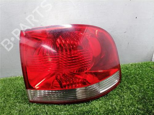 right-taillight-vw-touareg-7la-7l6-7l7-2002-2003-2004-2005-2006-2007-2008-2009-2010-2011-2012-2013-32099798 main image