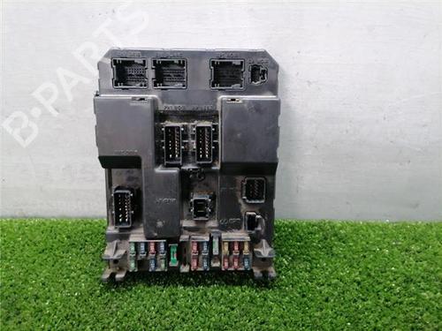 Used Fuse box CITROËN C5 I (DC_) 2.0 HDi (DCRHZB, DCRHZE) (109 hp) 32486492