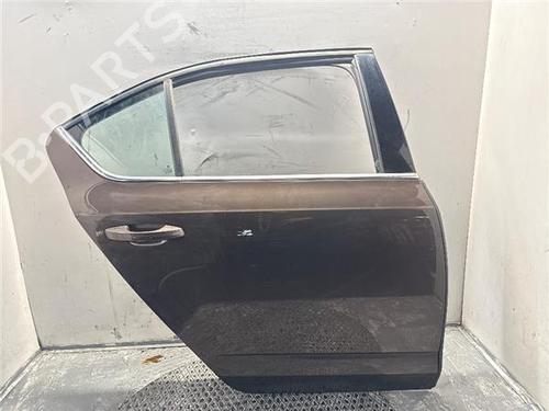 right-rear-door-skoda-octavia-iii-5e3-nl3-nr3-2012-2013-2014-2015-2016-2017-2018-2019-2020-2021-31901737 main image