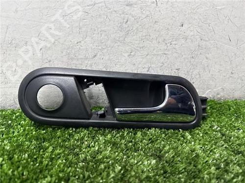 Used Front right interior door handle Front right interior door handle SEAT CORDOBA (6L2) 1.9 SDI (64 hp) 35747327 35747327
