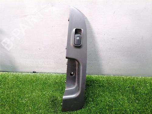 Used Left rear window switch Left rear window switch KIA CARENS III MPV (UN) 2.0 CRDi 140 (140 hp) 33808157 33808157