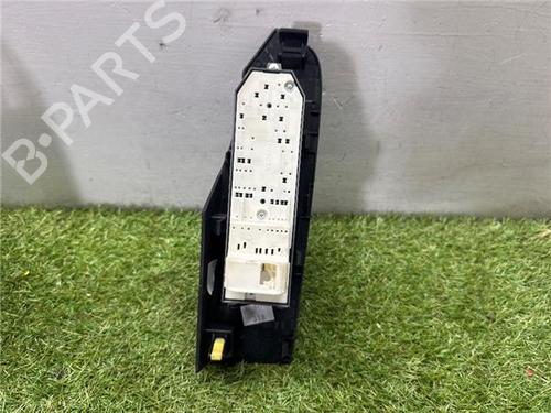 Left front window switch TOYOTA AURIS (_E18_) 1.6 (ZRE181_, ZRE185_, ZRE185R, ZRE181R) | BP32690277I27 - Image 2