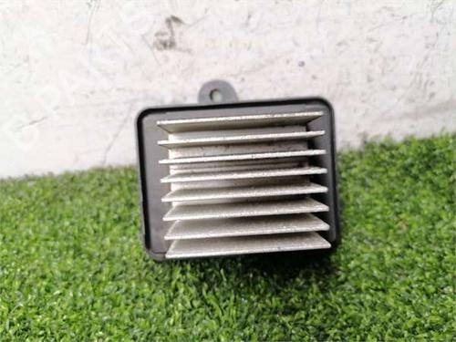Used Heater resistor Heater resistor PEUGEOT 308 SW II (LC_, LJ_, LR_, LX_, L4_) 1.6 HDi / BlueHDi 115 (LCBHXM, LCBHXT) (115 hp) 40239643 40239643