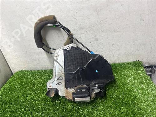Used Front right lock Front right lock LEXUS IS II (_E2_) 220d (ALE20) (177 hp) 33248849 33248849