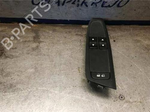 Interrupteur de vitre avant gauche FIAT STILO (192_) 1.9 D Multijet (120 hp) 31895652