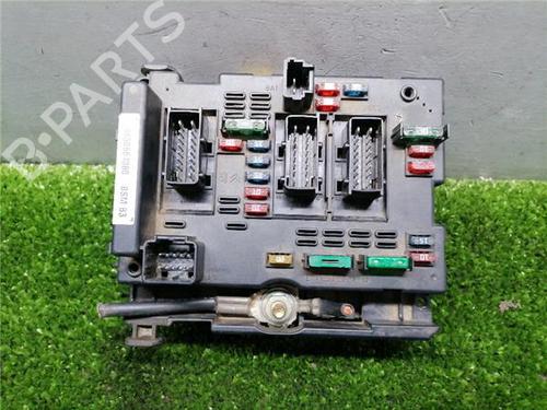 Used Fuse box Fuse box PEUGEOT 406 (8B) 2.0 HDI 110 (109 hp) 33808167 33808167