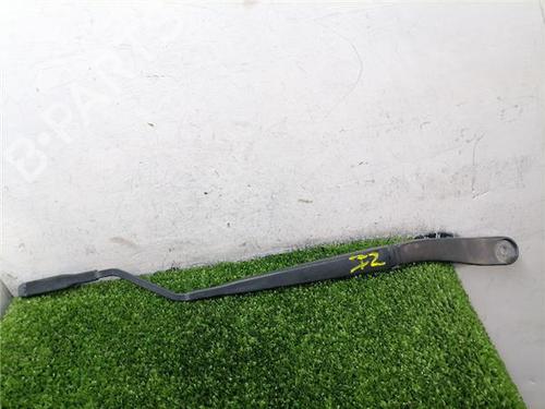 Used Front windshield wiper arm Front windshield wiper arm FORD TRANSIT COURIER B460 Box Body/MPV 1.6 TDCi (95 hp) 33679324 33679324