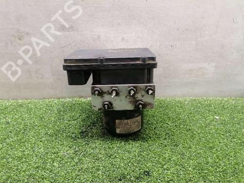 Used ABS pump ABS pump MERCEDES-BENZ C-CLASS (W203) C 220 CDI (203.006, 203.008) (143 hp) 40285871 40285871