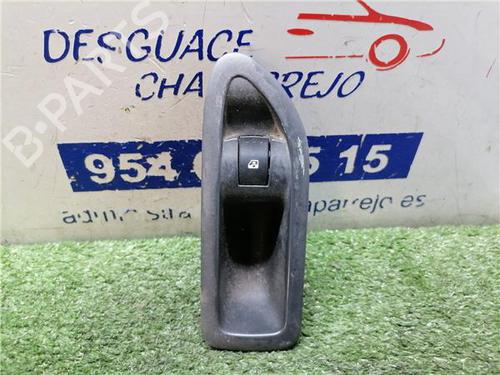 other-renault-laguna-ii-bg01_-2001-2002-2003-2004-2005-2006-2007-31898129 main image