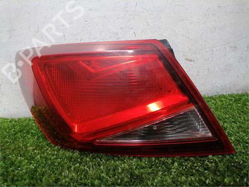 Used Left taillight Left taillight 36940200 36940200