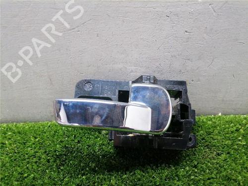 Used Front right interior door handle NISSAN QASHQAI I (J10, NJ10) 2.0 (141 hp) 31901889