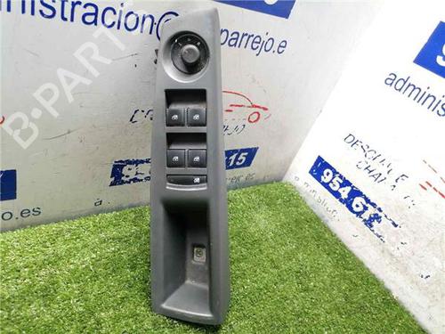 Interrupteur de vitre avant gauche CHEVROLET CRUZE (J300) 2.0 CDI (150 hp) 31900494