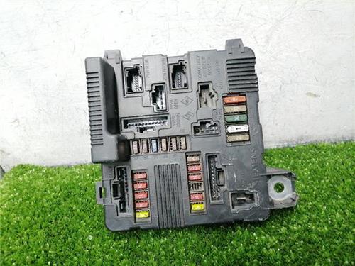 Used Fuse box Fuse box RENAULT MEGANE II Hatchback Van (KM0/2_) 1.5 dCi (86 hp) 33478346 33478346
