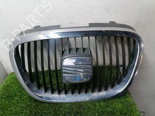 Used Grille Grille SEAT ALTEA (5P1) 1.9 TDI (105 hp) 36053564 36053564