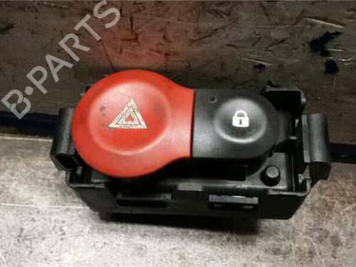warning-switch-renault-clio-iii-br01-cr01-2005-2006-2007-2008-2009-2010-2011-2012-2013-2014-31895962 main image