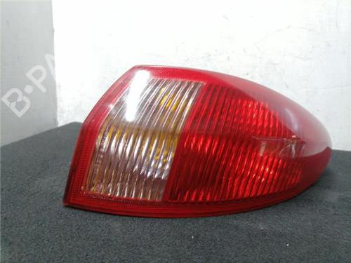 Feu arrière droit Feu arrière droit ALFA ROMEO 147 (937_) 1.9 JTD (937.AXD1A, 937.BXD1A, 937.AXV1A, 937.BXB1A,... (115 hp) 36681808 36681808