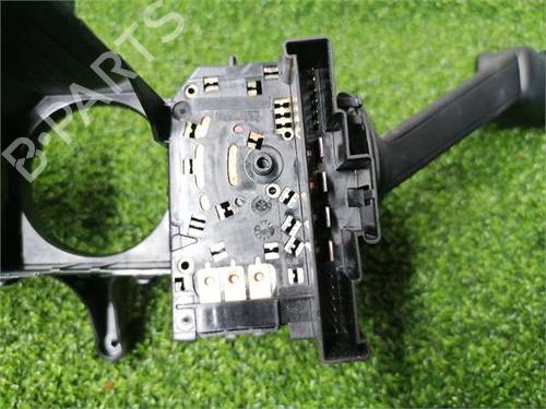 Switch SKODA RAPID Spaceback (NH1) 1.6 TDI | BP38547777I30 - Image 5