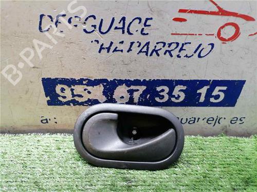 Venstre bagtil invendig håndtag RENAULT MODUS / GRAND MODUS (F/JP0_) 1.5 dCi (FP0F, JP0F) (86 hp) 31899234