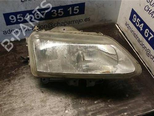 Used Right headlight Right headlight RENAULT LAGUNA I (B56_, 556_) 2.2 D (B56F/2) (83 hp) 31889036 31889036