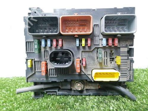 fuse-box-peugeot-307-3ac-2000-2001-2002-2003-2004-2005-2006-2007-2008-2009-2010-2011-2012-36819799 main image
