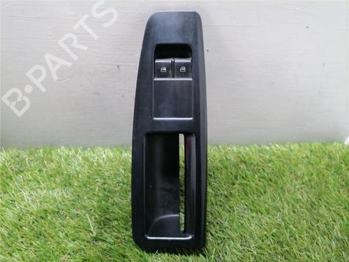 Used Left front window switch Left front window switch VW POLO IV (9N_, 9A_) 1.2 12V (64 hp) 33248562 33248562