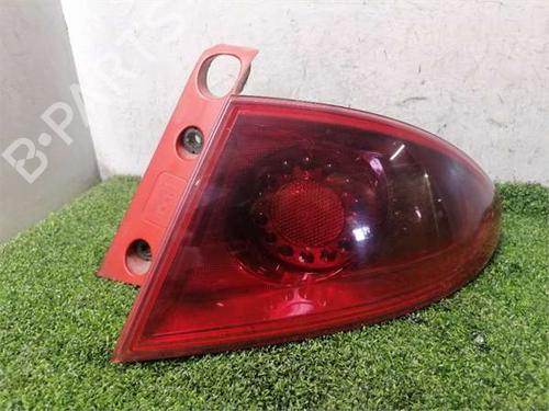 Used Right taillight Right taillight SEAT LEON (1P1) 1.9 TDI (105 hp) 40517409 40517409