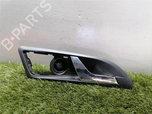 Used Front right interior door handle SKODA OCTAVIA II (1Z3) 1.6 TDI (105 hp) 31900857