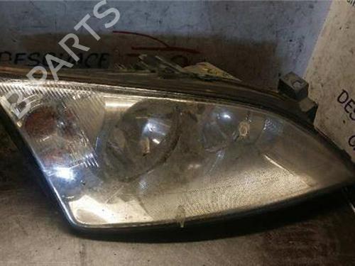 right-headlight-ford-mondeo-iii-b5y-2000-2001-2002-2003-2004-2005-2006-2007-31889322 main image