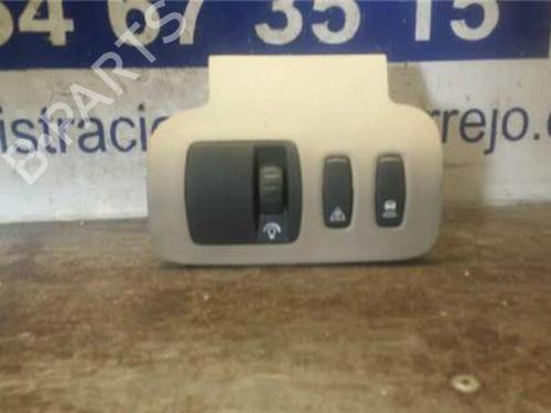 Used Switch RENAULT SCÉNIC II (JM0/1_) 2.0 dCi (JM1K) (150 hp) 31894603