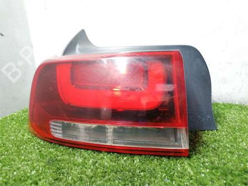 left-taillight-citroen-c4-cactus-van-0b_-0p_-2014-36453150 main image