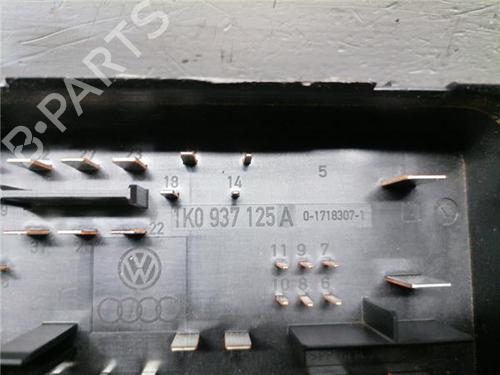 Fuse box SEAT LEON (1P1) 1.9 TDI | BP33478022E1 - Image 4