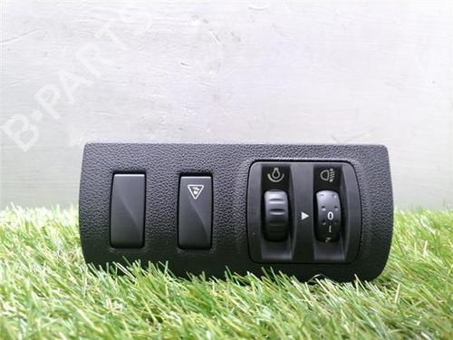 Used Switch Switch RENAULT MEGANE III Hatchback (BZ0/1_, B3_) 1.6 16V (BZ0H) (101 hp) 33278470 33278470