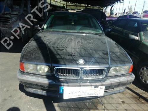 Pièces Détachées Usagées BMW 7 (E38) 735 i, iL (235 hp) 4408404