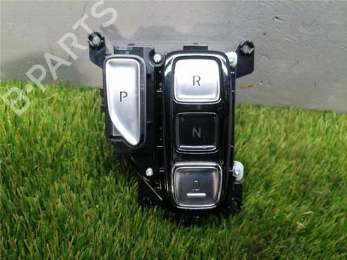 Used Gear lever HYUNDAI TUCSON (NX4E, NX4A) 1.6 T-GDi Hybrid 48V (179 hp) 31890902
