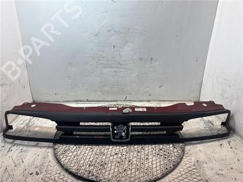 Grill Grill PEUGEOT 806 (221) 2.1 td 12V (109 hp) 33007498 33007498