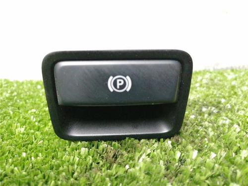 Used Electric handbrake Electric handbrake MERCEDES-BENZ CLA Coupe (C117) CLA 200 CDI / d (117.308) (136 hp) 33297585 33297585