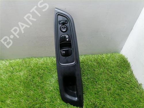 left-front-window-switch-nissan-micra-v-k14-2016-31935125 main image