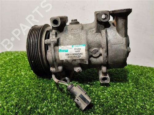 Used AC compressor AC compressor FORD FIESTA V (JH_, JD_) 1.4 TDCi (68 hp) 33415651 33415651